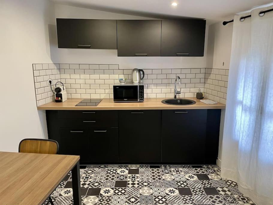 Le Moulin 2 - Appartement Arenes Romaines- Beziers Gare - Wifi- Tv Connecte المظهر الخارجي الصورة