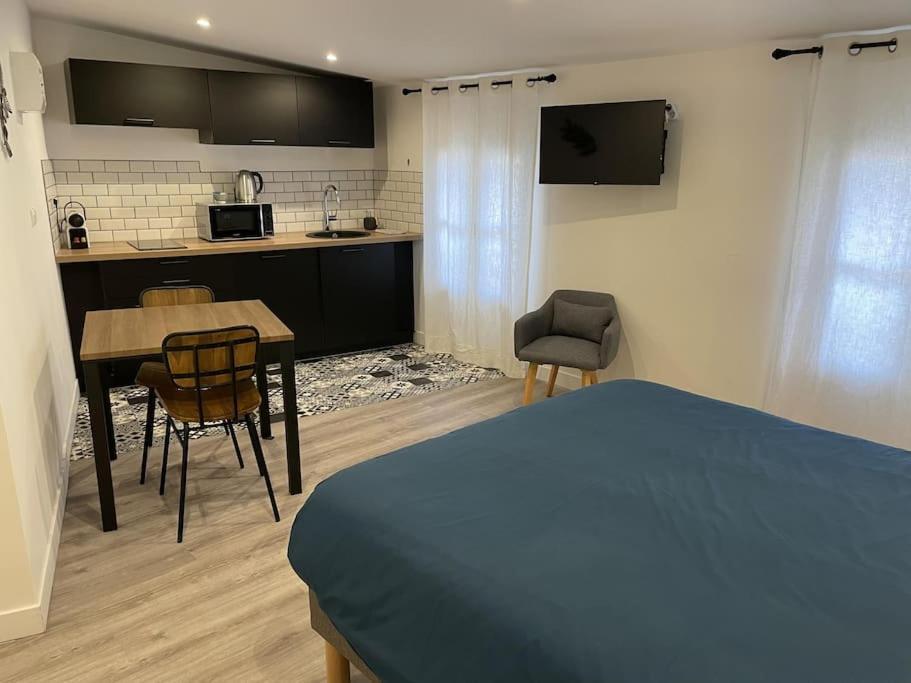 Le Moulin 2 - Appartement Arenes Romaines- Beziers Gare - Wifi- Tv Connecte المظهر الخارجي الصورة